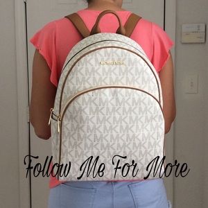 💎Michael Kors Large Abbey Backpack